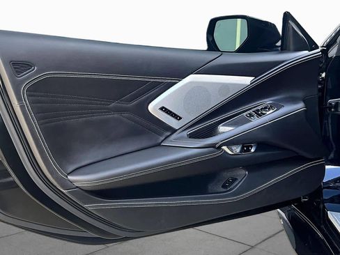 Used 2023 Chevrolet Corvette Z06 RWD image 18