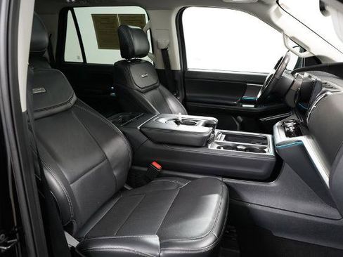 Certified 2025 Ford Expedition Max Platinum AWD/4WD image 33