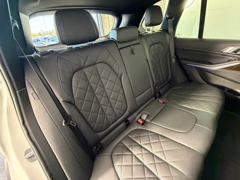 Used 2023 BMW X5 sDrive40i w/ Parking Assistance Package image 34
