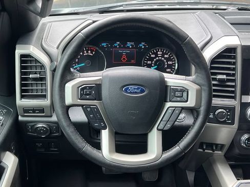 Used 2019 Ford F150 Lariat w/ Equipment Group 502A Luxury AWD/4WD image 26