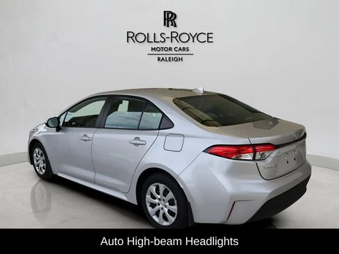 Used 2025 Toyota Corolla LE FWD image 6