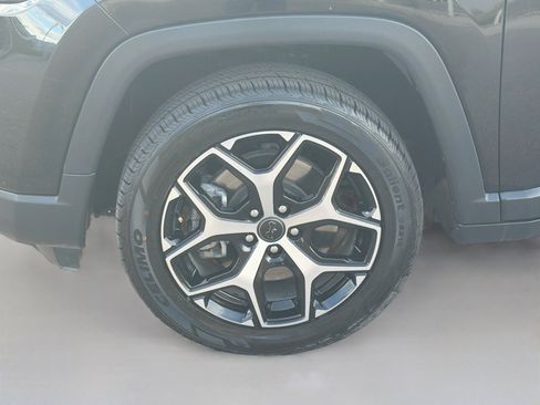 Used 2025 Jeep Compass Limited AWD/4WD image 11