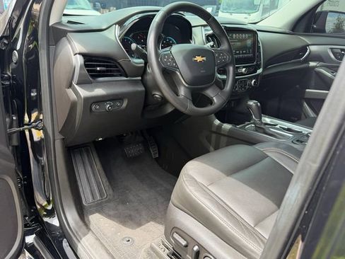 Used 2019 Chevrolet Traverse Premier w/ Redline Edition FWD image 3