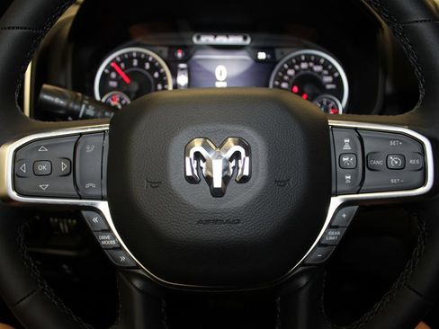 New 2026 RAM 1500 Big Horn AWD/4WD image 11