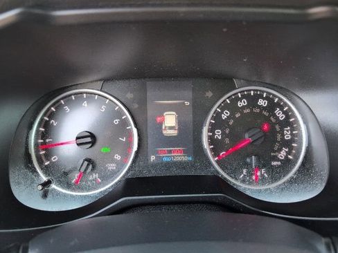 Used 2021 Toyota RAV4 XLE image 23