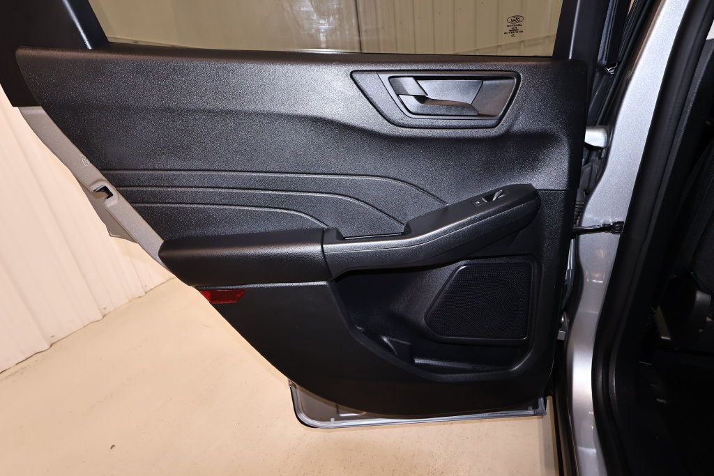 Certified 2022 Ford Escape SE w/ Convenience Package FWD image 14