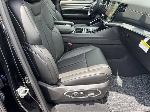 New 2026 Jeep Grand Wagoneer 4WD image 14