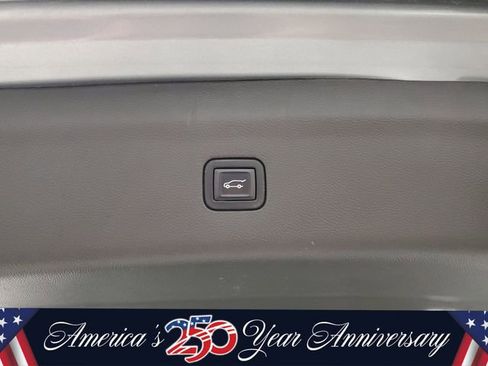 Used 2023 Buick Enclave Avenir w/ Avenir Technology Package AWD/4WD image 9