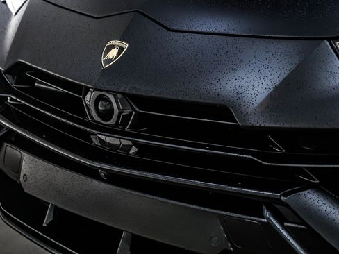 Used 2023 Lamborghini Urus S image 12