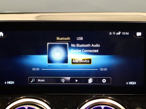 Used 2022 Mercedes-Benz GLB 250 image 31