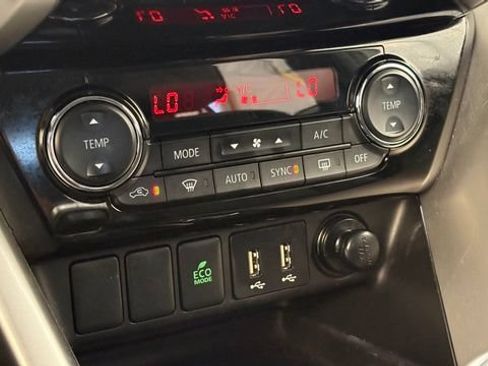 Used 2025 Mitsubishi Eclipse Cross SEL AWD/4WD image 37