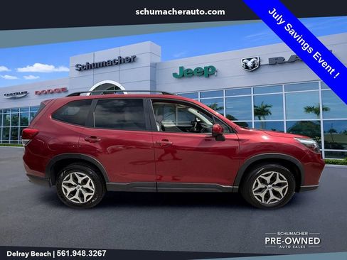Used 2020 Subaru Forester Premium AWD/4WD image 8