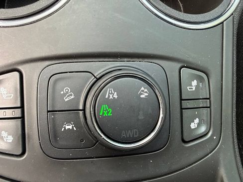Used 2023 GMC Terrain SLE w/ Driver Convenience Package AWD/4WD image 34
