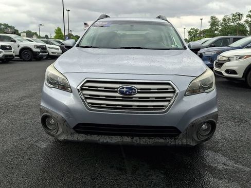 Used 2017 Subaru Outback 2.5i Premium w/ Popular Package #2 AWD/4WD image 2