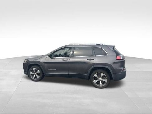 Used 2019 Jeep Cherokee Limited FWD image 12
