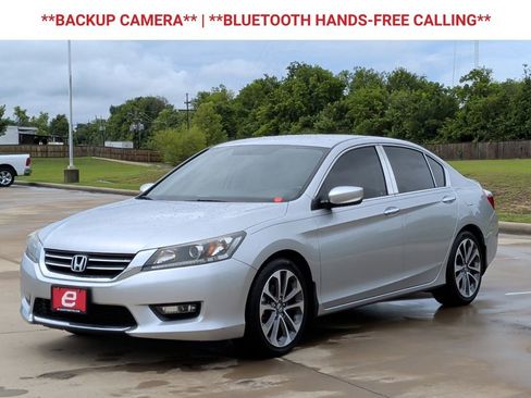 Used 2015 Honda Accord Sport image 3
