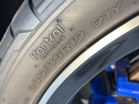 Used 2022 Volkswagen Golf R image 8