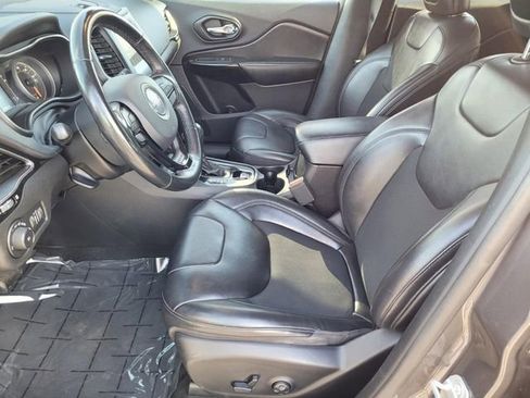 Used 2021 Jeep Cherokee Latitude Plus image 17