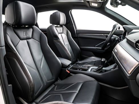 Used 2019 Audi Q3 2.0T Prestige w/ Prestige Package image 7