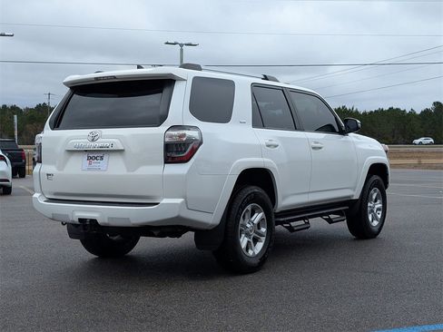 Used 2021 Toyota 4Runner SR5 Premium w/ Moonroof Package image 5