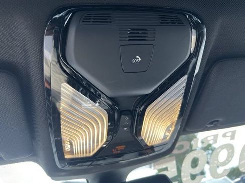 Used 2017 BMW 530i xDrive AWD/4WD image 29