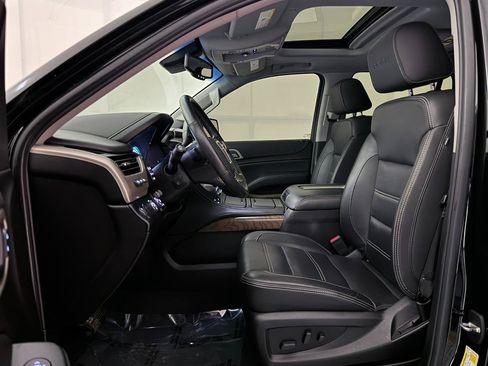 Used 2019 GMC Yukon Denali w/ Denali Ultimate Package AWD/4WD image 18