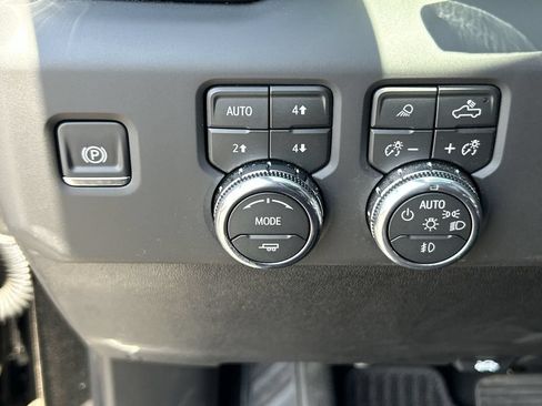 New 2026 GMC Sierra 2500 Denali Ultimate AWD/4WD image 18