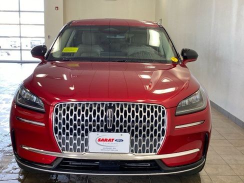 Used 2024 Lincoln Corsair AWD image 3