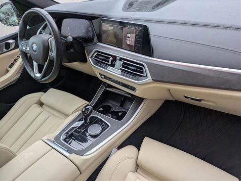 Used 2022 BMW X5 xDrive40i w/ Parking Assistance Package image 22