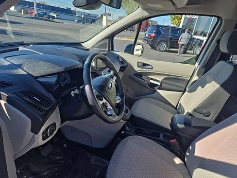 Used 2022 Ford Transit Connect XLT image 10