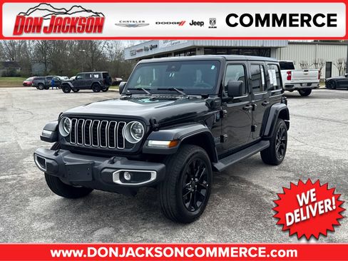 Used 2025 Jeep Wrangler Sahara image 1