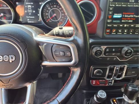 Used 2021 Jeep Wrangler Unlimited Rubicon AWD/4WD image 32