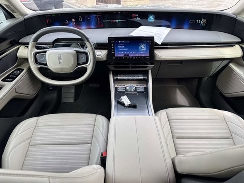 Certified 2024 Lincoln Nautilus Reserve image 26