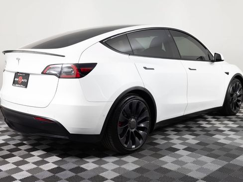 Used 2021 Tesla Model Y Performance AWD/4WD image 7