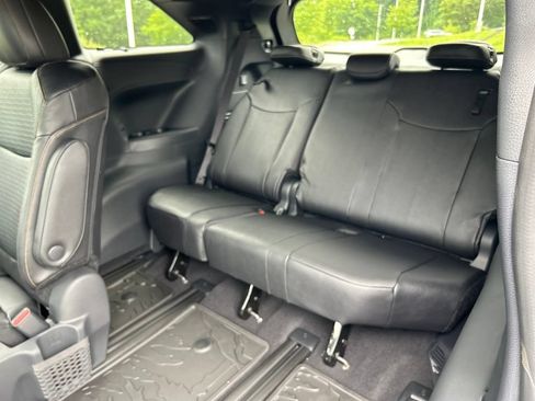 New 2026 Toyota Sienna XLE Woodland Edition AWD/4WD image 28