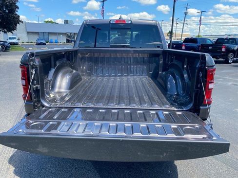 New 2026 RAM 1500 Express AWD/4WD image 11