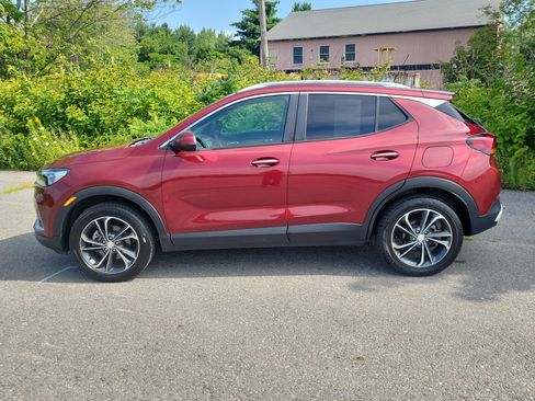Used 2022 Buick Encore GX Select AWD/4WD image 8