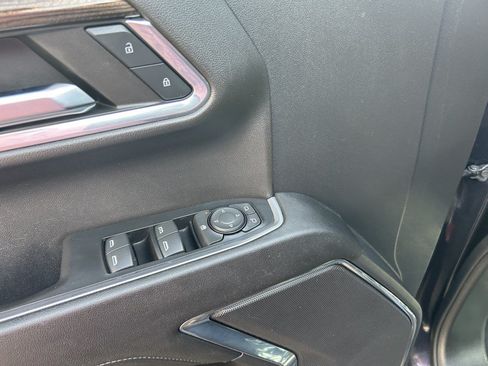 Used 2024 Chevrolet Silverado 1500 LT AWD/4WD image 33