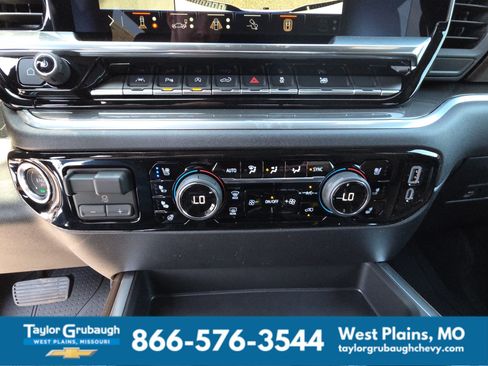 New 2026 Chevrolet Silverado 1500 High Country w/ Technology Package AWD/4WD image 25