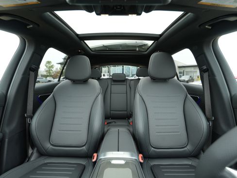New 2026 Mercedes-Benz GLC 300 4MATIC image 32