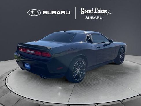 Used 2011 Dodge Challenger RWD image 5