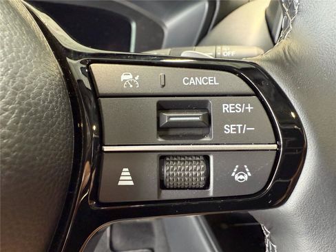 Used 2025 Acura ADX FWD image 17