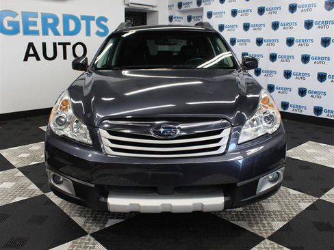 Used 2012 Subaru Outback 3.6R Limited w/ Moonroof Pkg AWD/4WD image 6