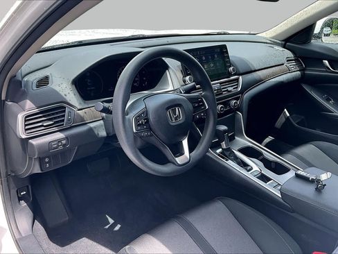 Used 2020 Honda Accord EX image 17