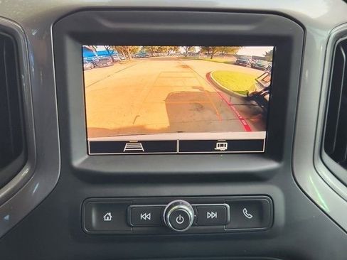 Used 2023 Chevrolet Silverado 1500 Custom image 6