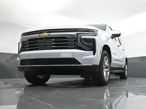 New 2026 Chevrolet Suburban Premier image 9