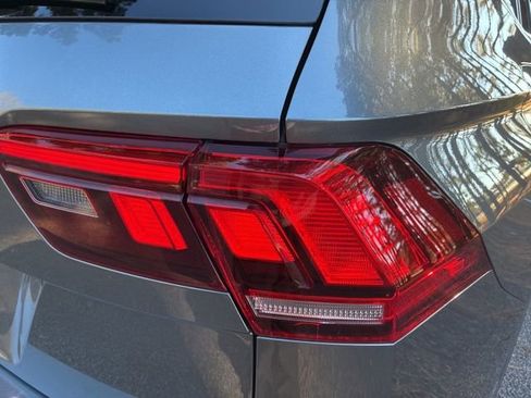 Used 2020 Volkswagen Tiguan SEL image 14