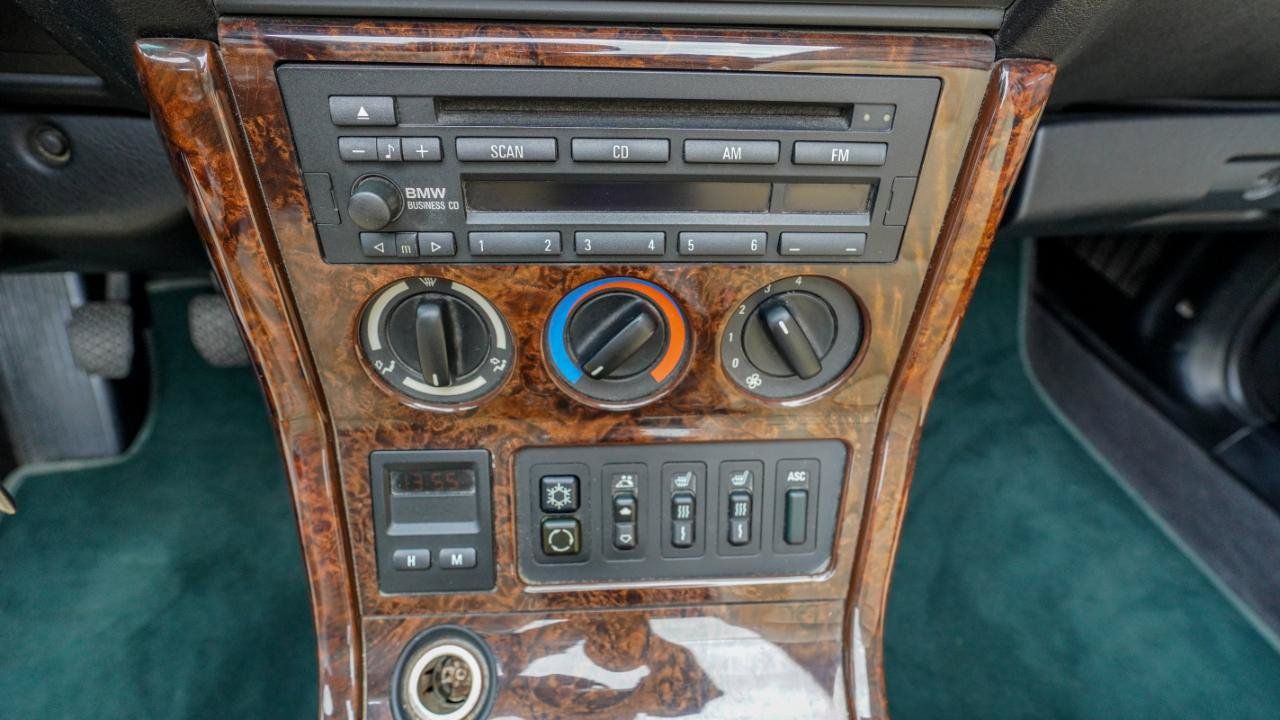 Used 1999 BMW Z3 2.8 RWD image 23