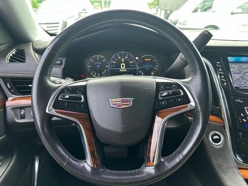 Used 2015 Cadillac Escalade ESV Luxury RWD image 21