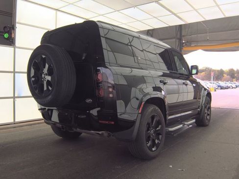 Used 2023 Land Rover Defender 110 X-Dynamic SE image 2